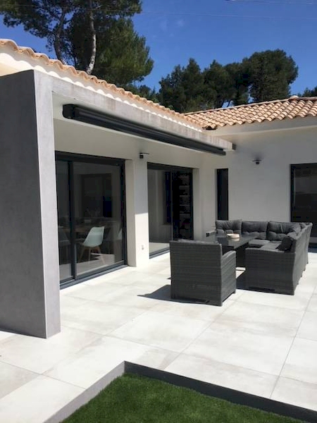 POSE DE BEAU STORE ENROULABLE SUR AIX