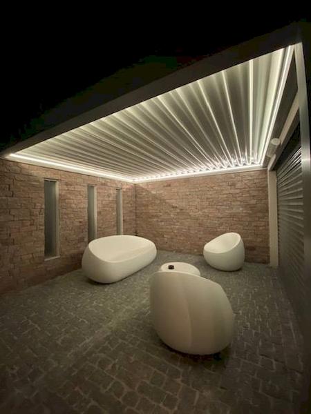 Pose de pergola bioclimatique SIB pour abris de terrasse à Martigues