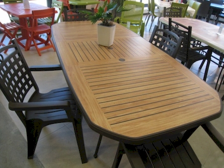 Salon de jardin pvc à rognac