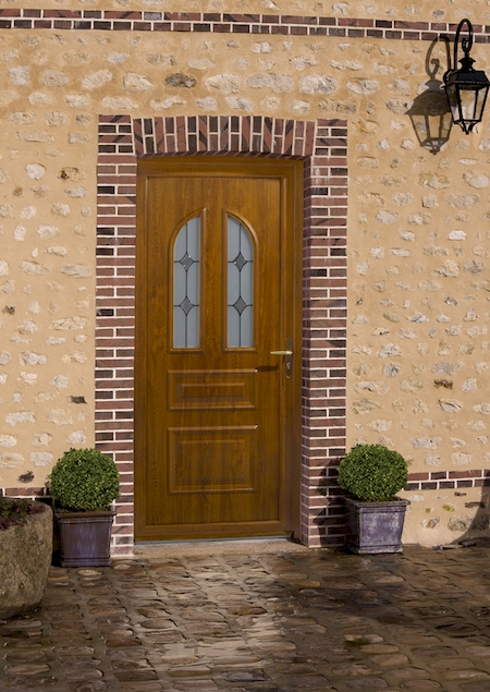 Porte d'entree PVC dans le 13