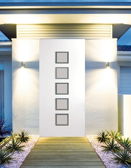 Porte d'entree design en PVC dans le 13