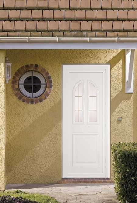 Porte d'entree PVC dans le 13