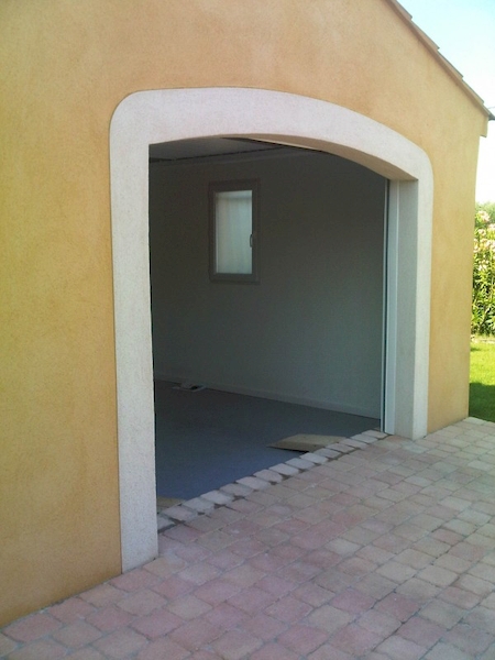 Porte de garage sur mesure près de vitrolles
