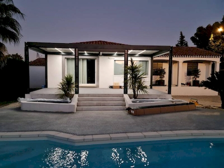 Notre zone d'activité pour ce service Menuisier pour la pose d'une pergola bioclimatique sur-mesure Marquises sur une terrasse