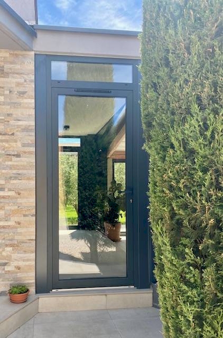 Notre zone d'activité pour ce service Pose de baie vitrée coulissante à galandage en aluminium de marque Initial